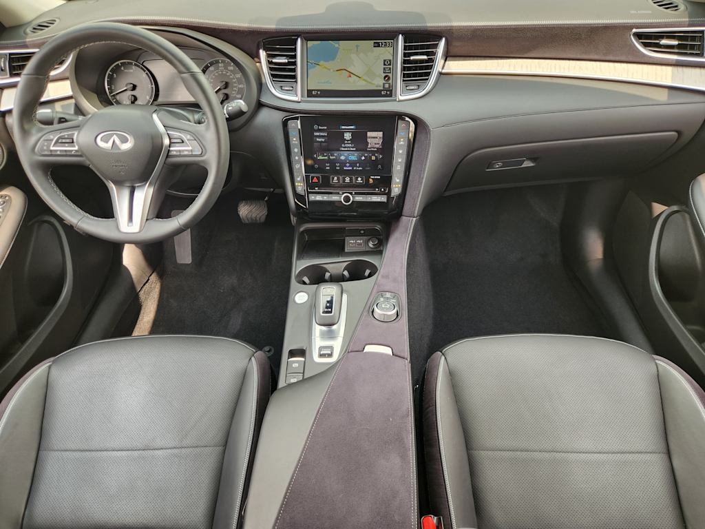 Thumbnail: 2023 INFINITI QX50 - 10