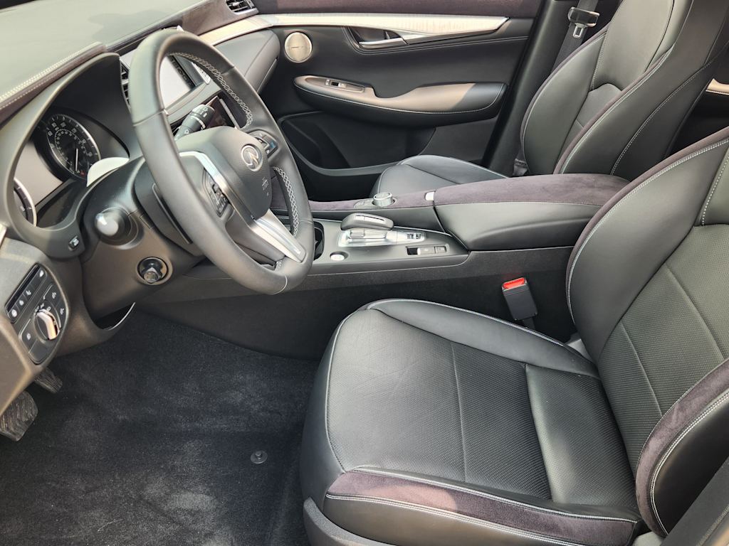 Thumbnail: 2023 INFINITI QX50 - 11