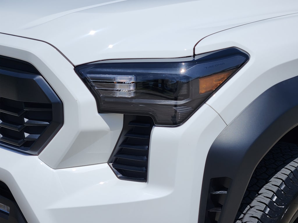 Thumbnail: 2024 Toyota Tacoma - 21