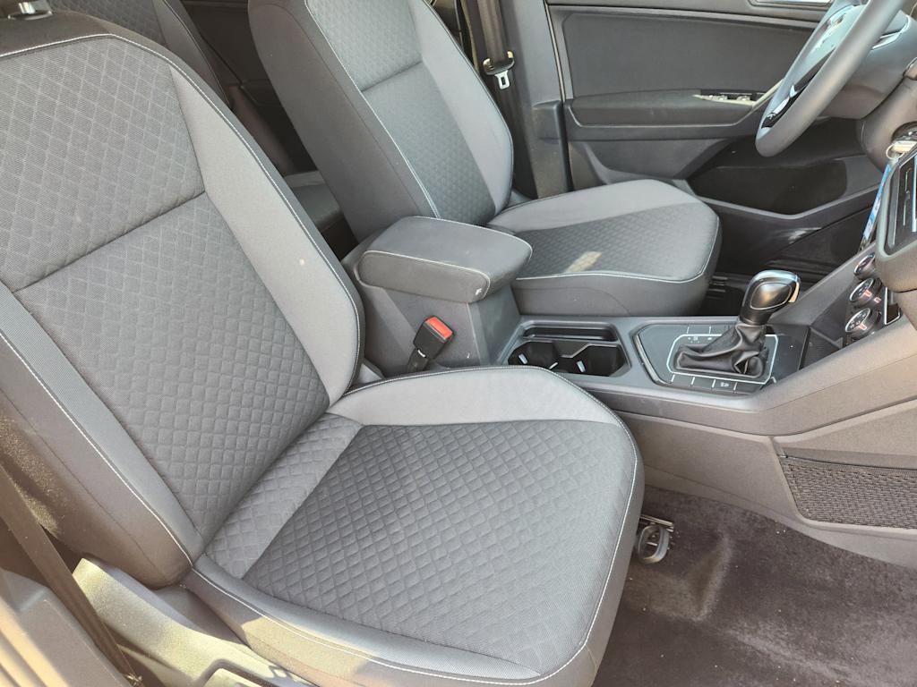 2021 Volkswagen Tiguan S 12