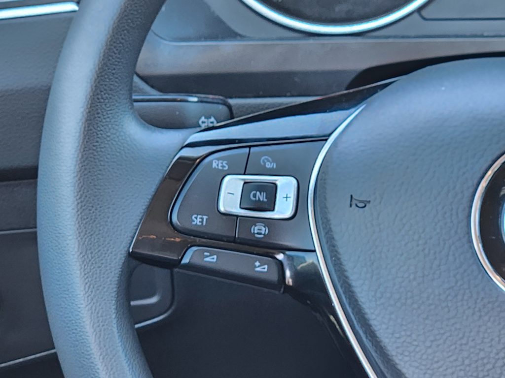 2021 Volkswagen Tiguan S 29
