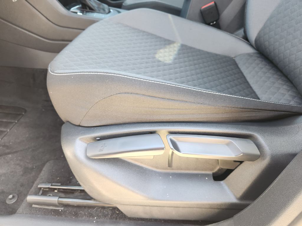 2021 Volkswagen Tiguan S 28
