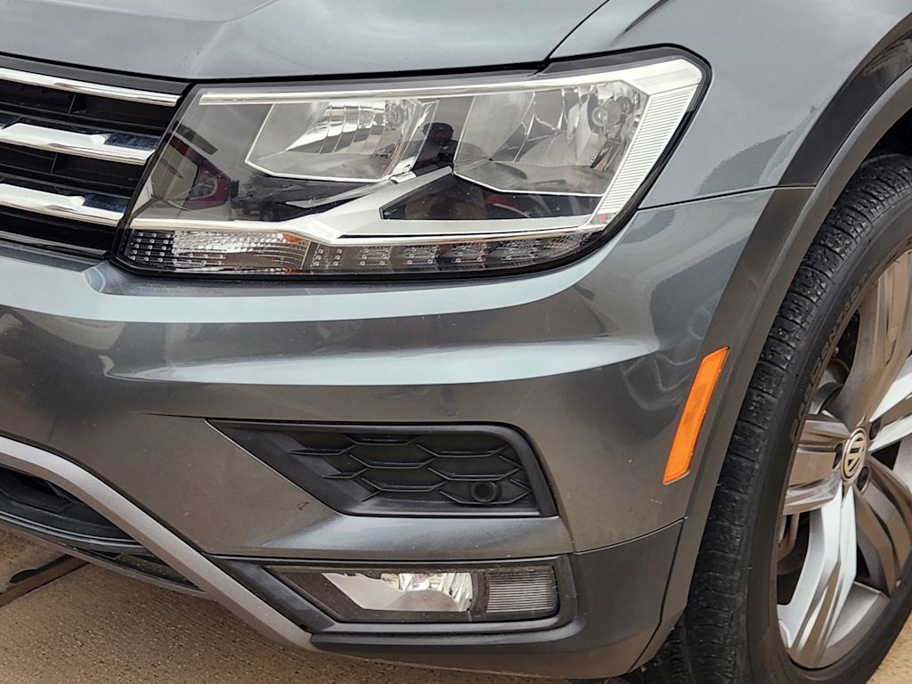 Thumbnail: 2020 Volkswagen Tiguan - 11