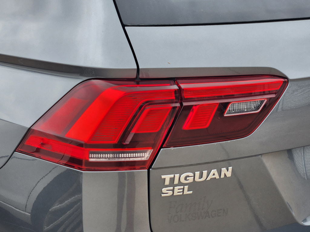 Thumbnail: 2020 Volkswagen Tiguan - 12