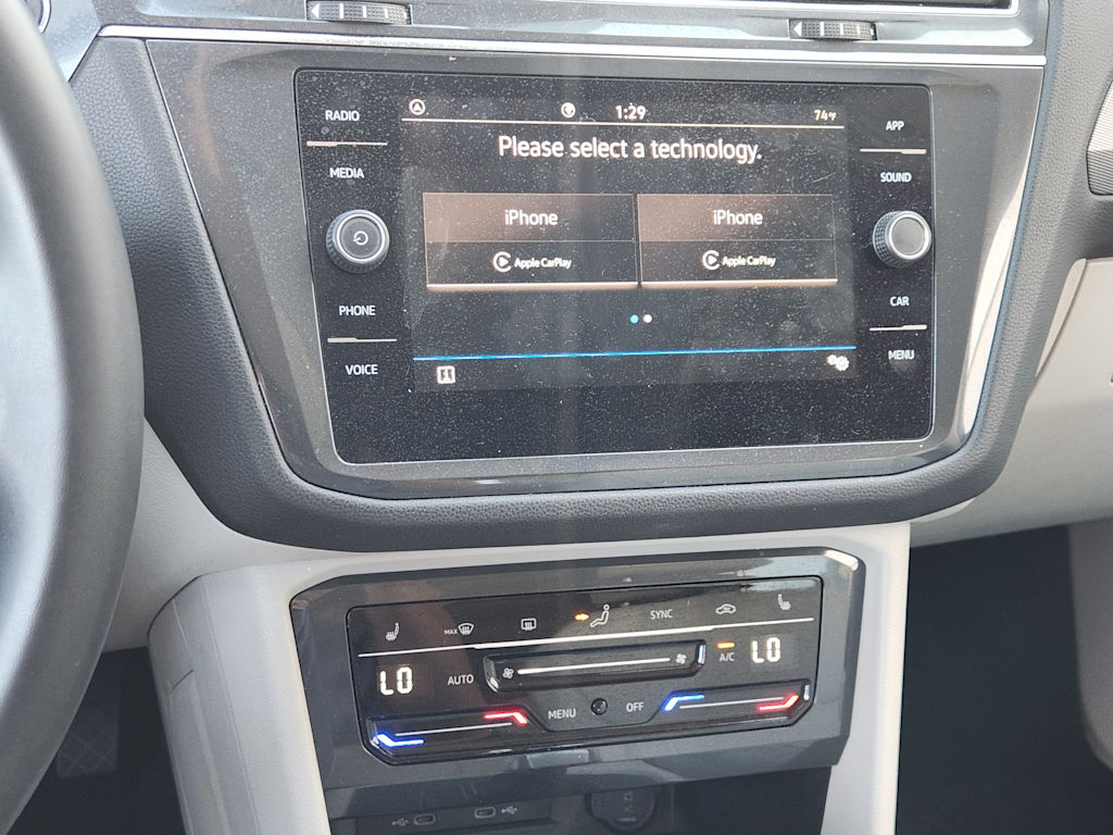 Thumbnail: 2023 Volkswagen Tiguan - 14