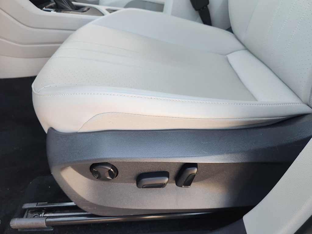 Thumbnail: 2023 Volkswagen Tiguan - 27