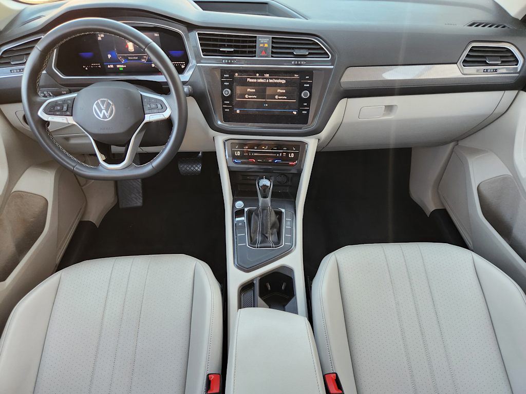 Thumbnail: 2023 Volkswagen Tiguan - 9