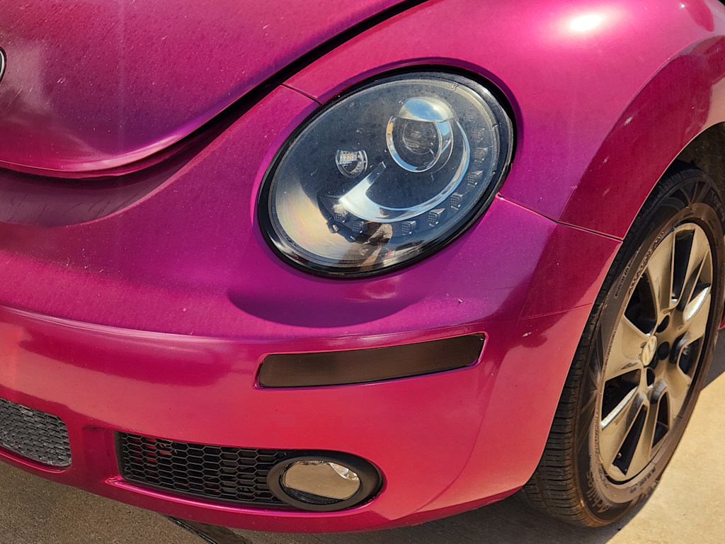 Thumbnail: 2009 Volkswagen Beetle - 11