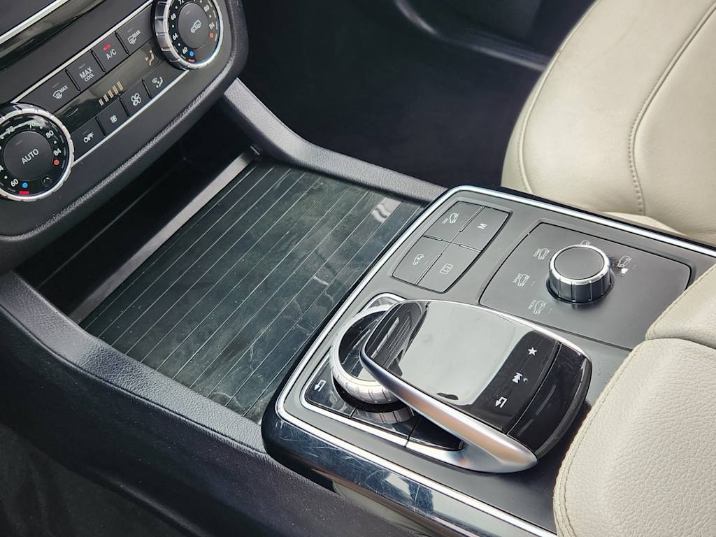 Thumbnail: 2017 Mercedes-Benz GLS - 16