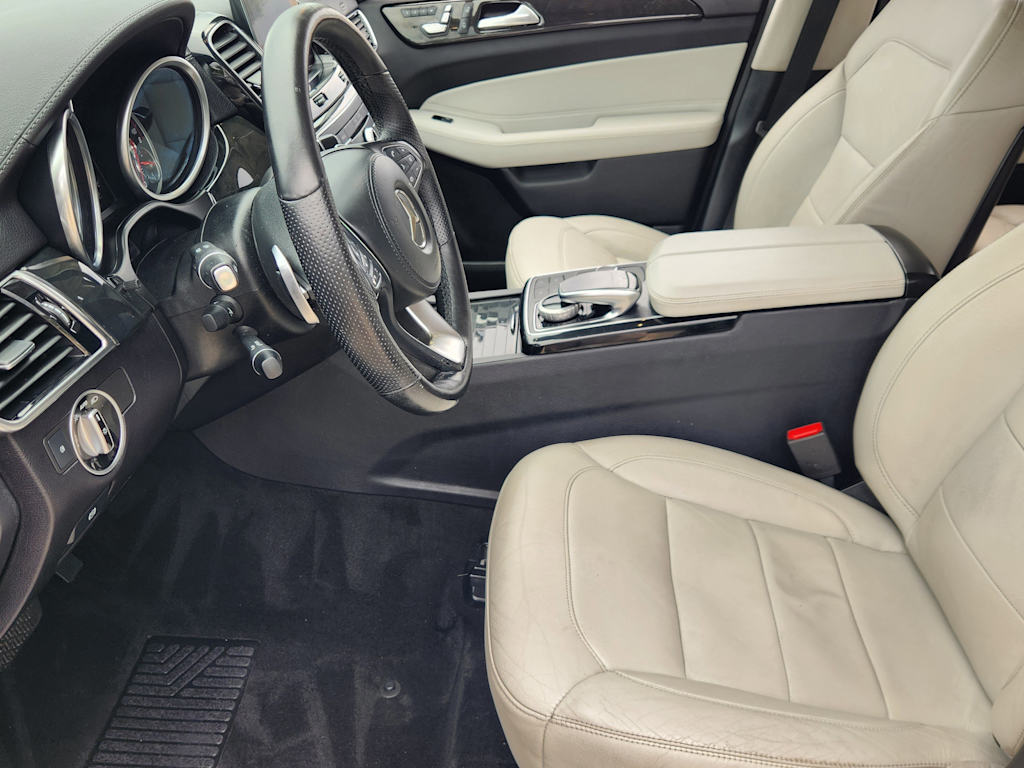 Thumbnail: 2017 Mercedes-Benz GLS - 11