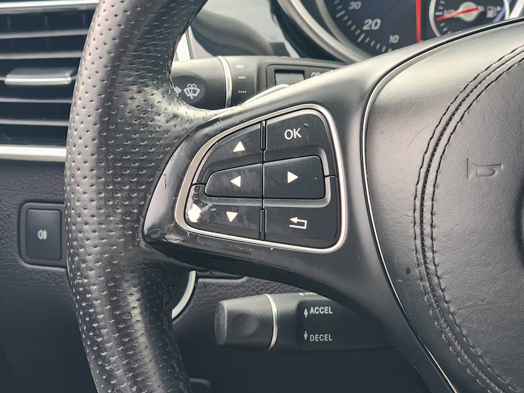 Thumbnail: 2017 Mercedes-Benz GLS - 30