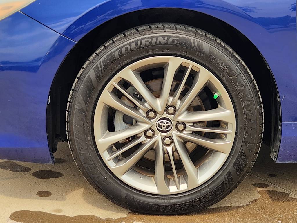 Thumbnail: 2016 Toyota Camry - 22