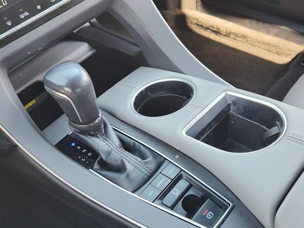 Thumbnail: 2020 Toyota Avalon - 16