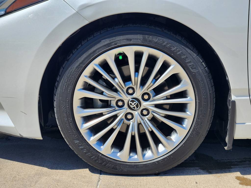 Thumbnail: 2020 Toyota Avalon - 21
