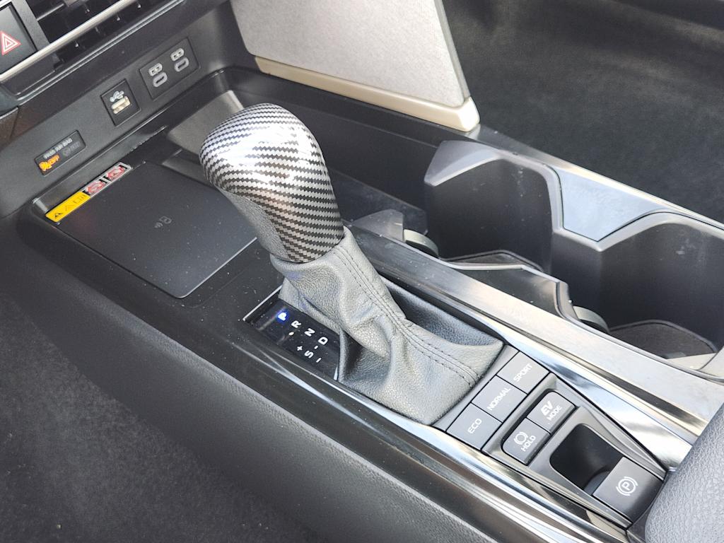 Thumbnail: 2025 Toyota Camry - 16