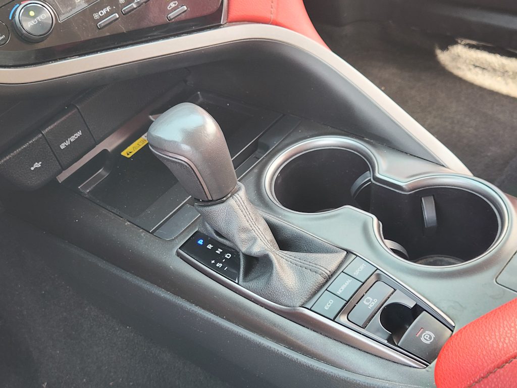 Thumbnail: 2024 Toyota Camry - 16