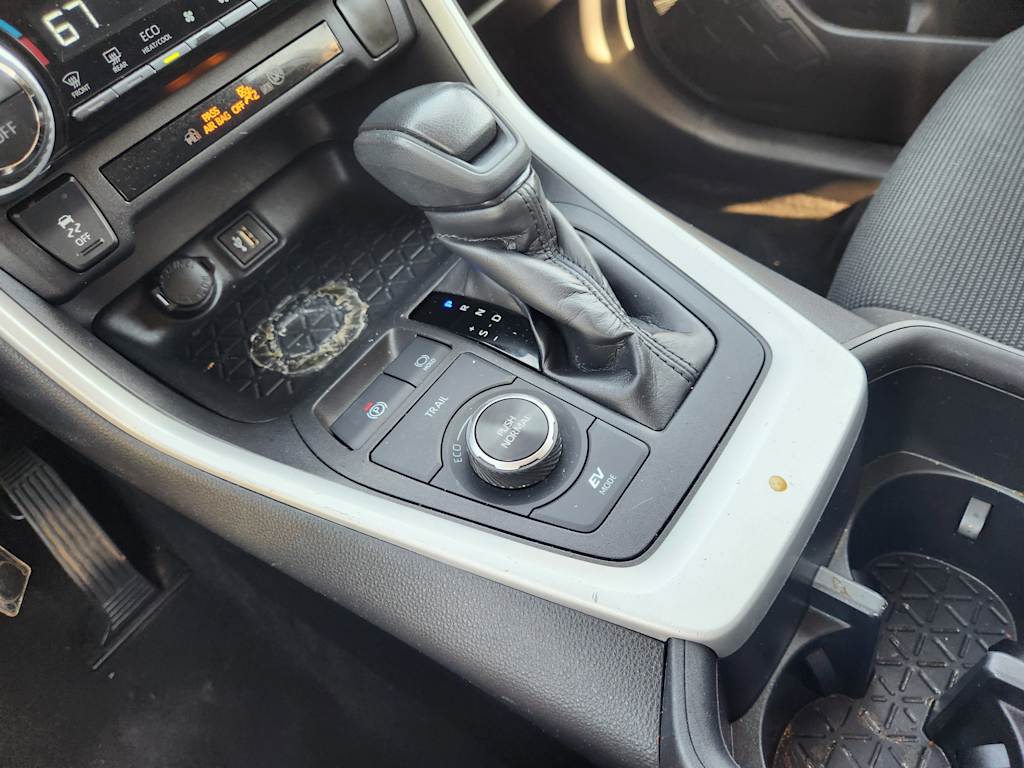 Thumbnail: 2024 Toyota RAV4 - 16