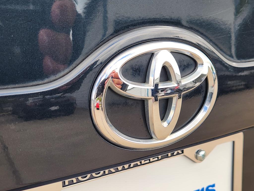 Thumbnail: 2014 Toyota Camry - 5