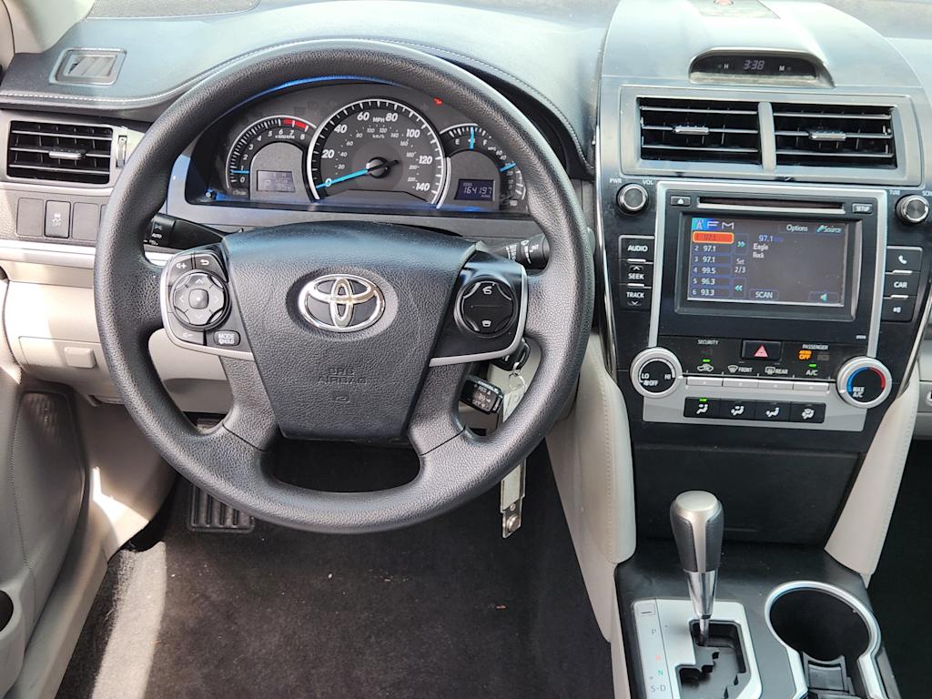 Thumbnail: 2014 Toyota Camry - 14