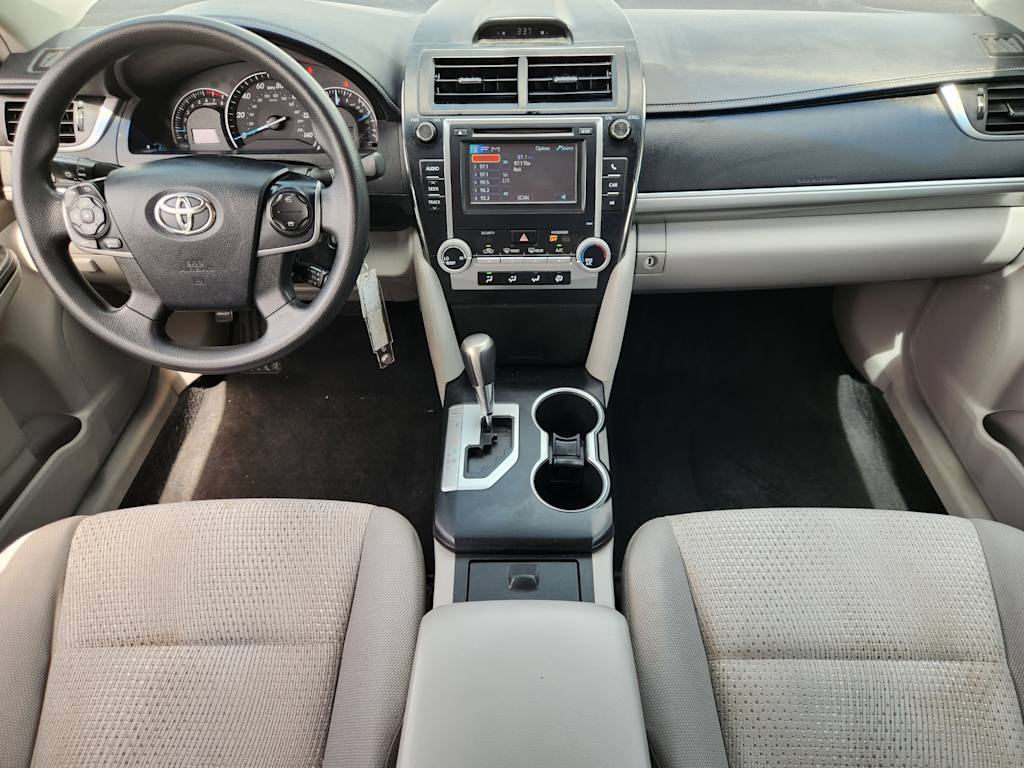 Thumbnail: 2014 Toyota Camry - 10