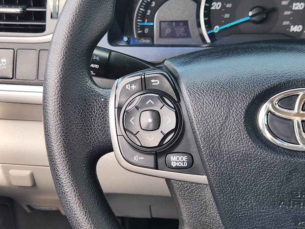 Thumbnail: 2014 Toyota Camry - 31