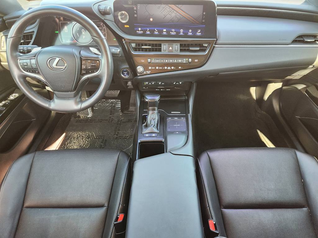Thumbnail: 2022 Lexus ES - 10