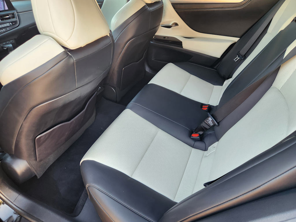 Thumbnail: 2023 Lexus ES - 12