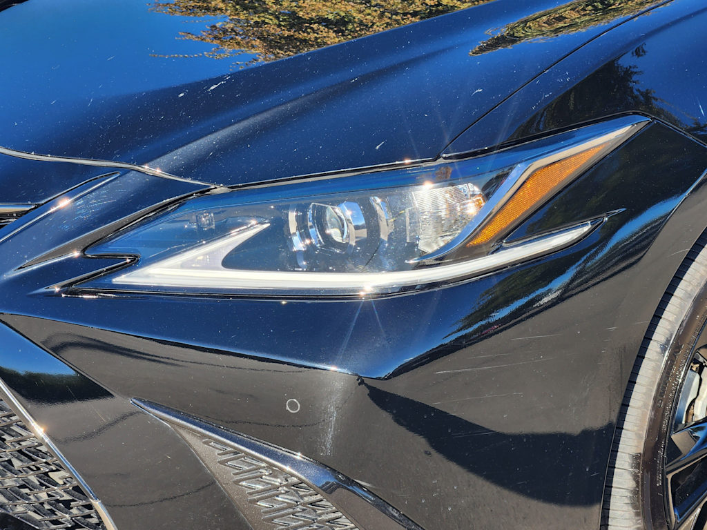 Thumbnail: 2023 Lexus ES - 20