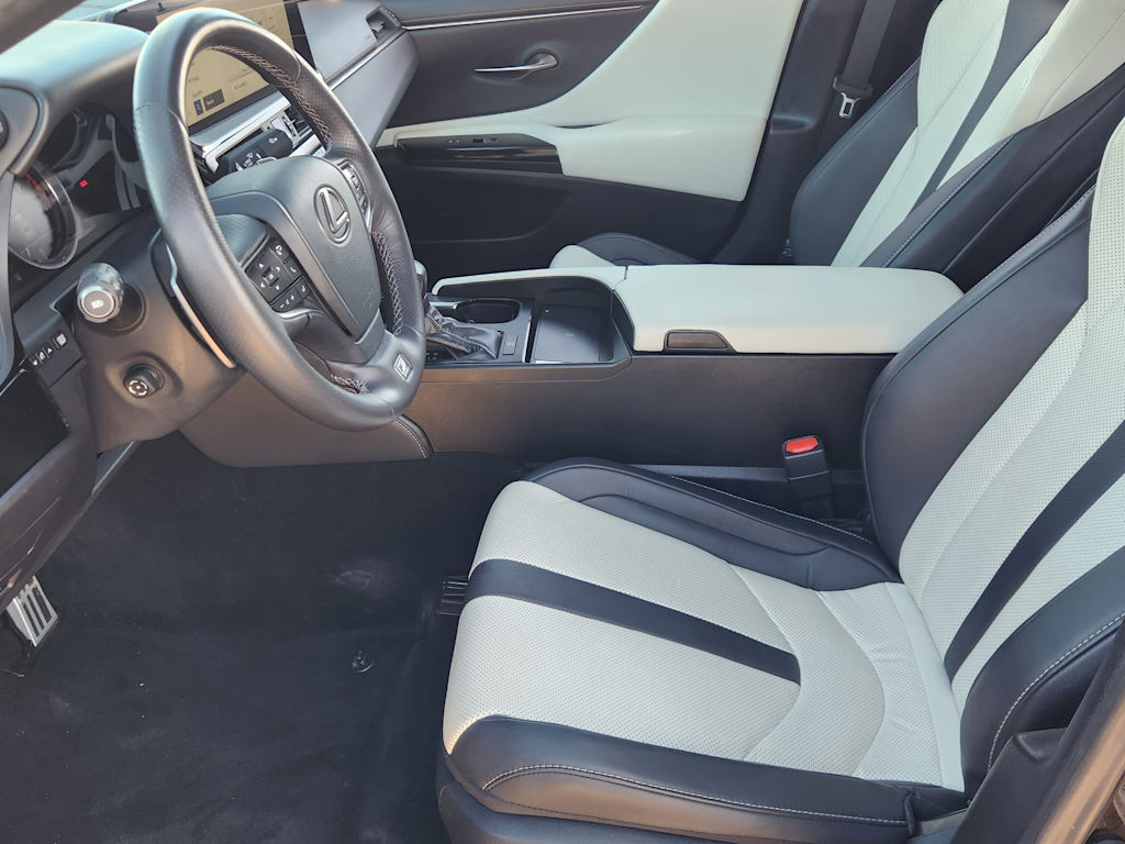 Thumbnail: 2023 Lexus ES - 10