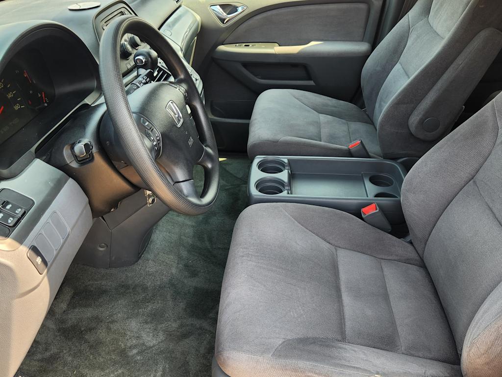 Thumbnail: 2005 Honda Odyssey - 11