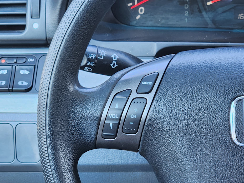 Thumbnail: 2005 Honda Odyssey - 32