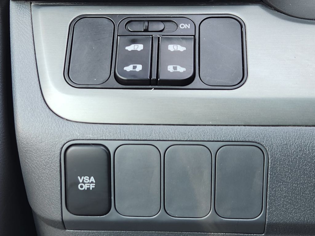 Thumbnail: 2005 Honda Odyssey - 28