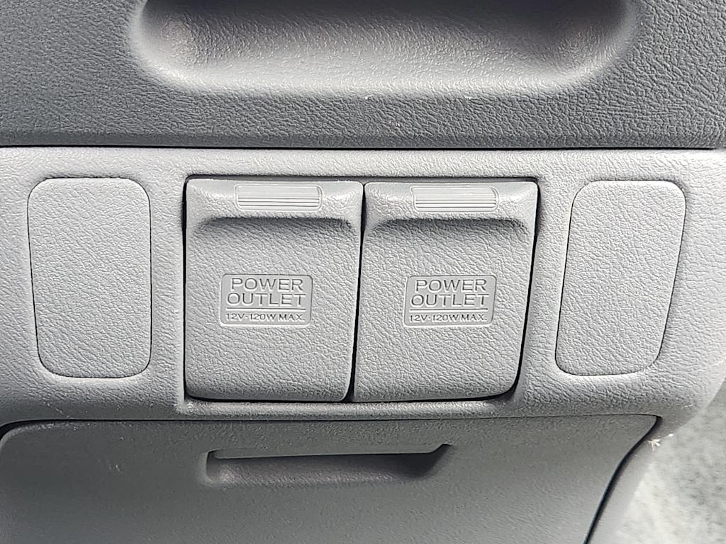 Thumbnail: 2005 Honda Odyssey - 29