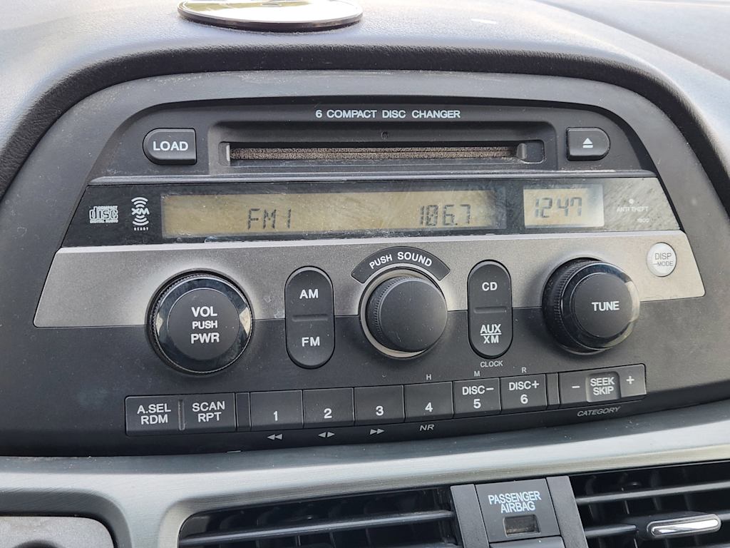Thumbnail: 2005 Honda Odyssey - 26