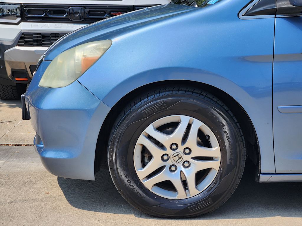 Thumbnail: 2005 Honda Odyssey - 8