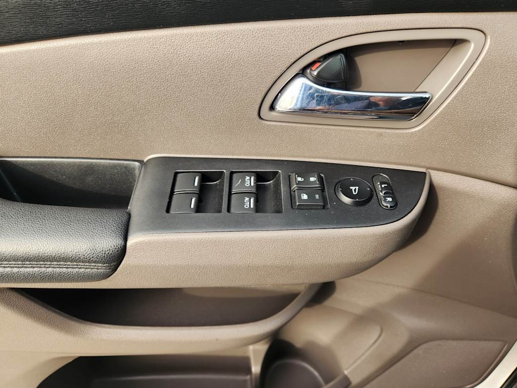 Thumbnail: 2014 Honda Odyssey - 30