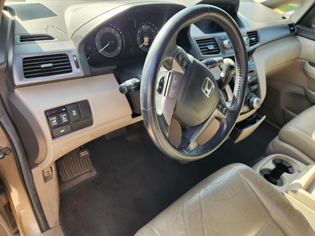 Thumbnail: 2012 Honda Odyssey - 2