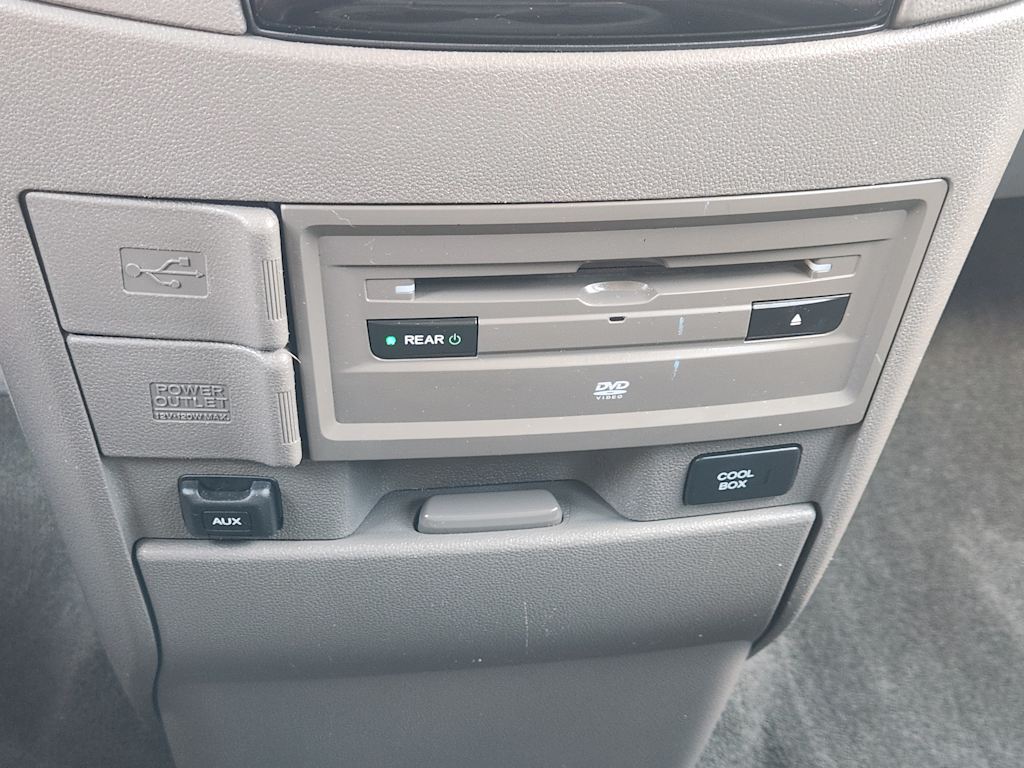 Thumbnail: 2015 Honda Odyssey - 29