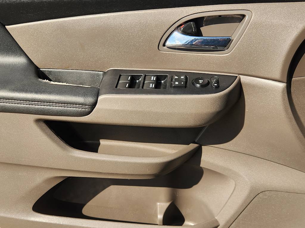 Thumbnail: 2015 Honda Odyssey - 32