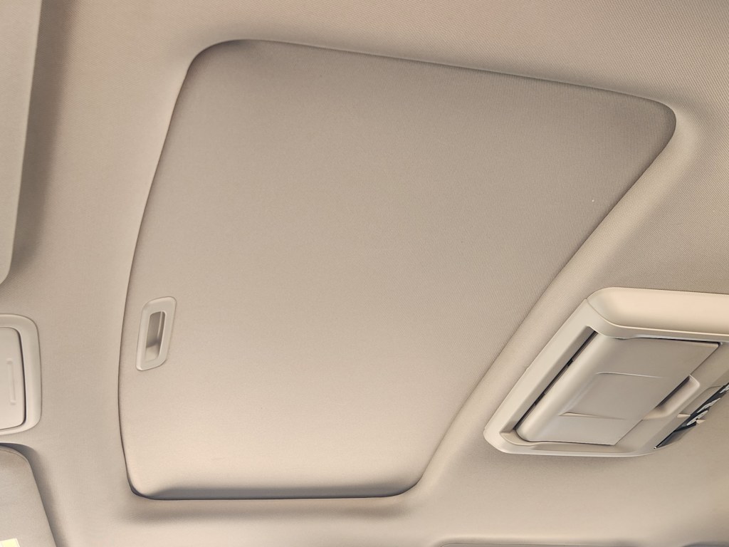 Thumbnail: 2015 Honda Odyssey - 34