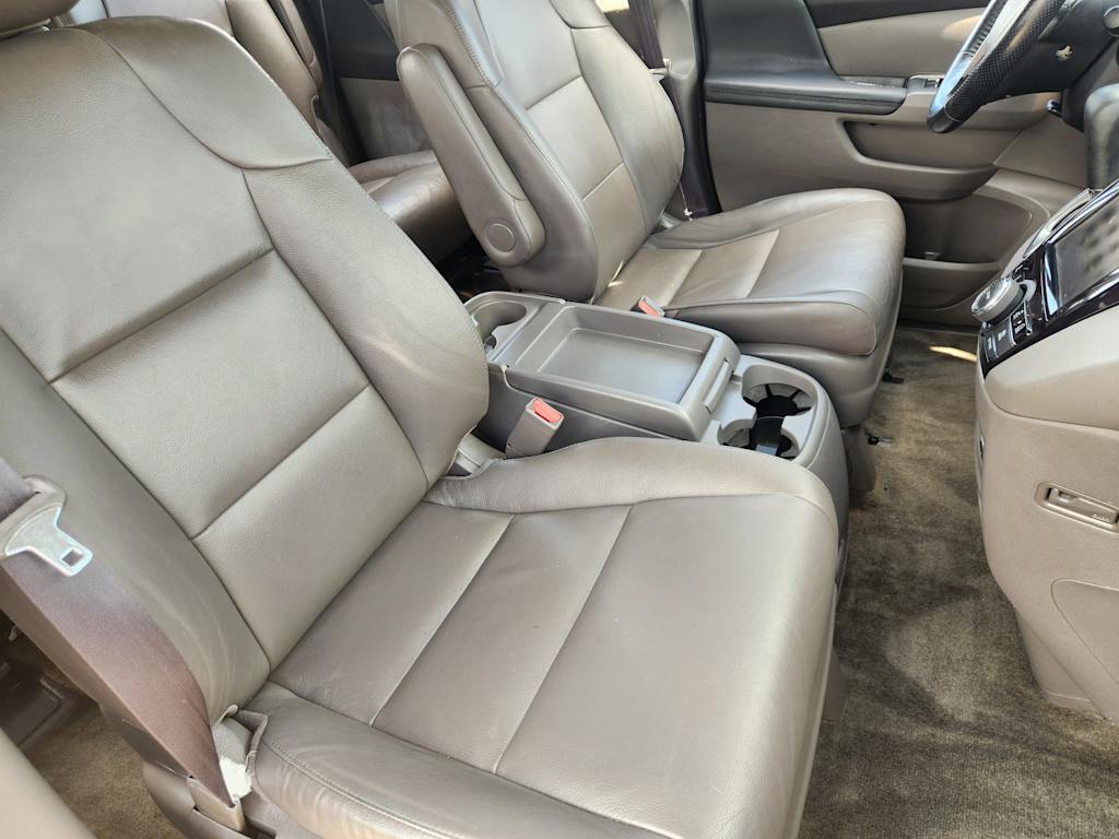 Thumbnail: 2015 Honda Odyssey - 21