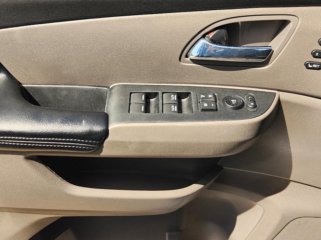 Thumbnail: 2016 Honda Odyssey - 30
