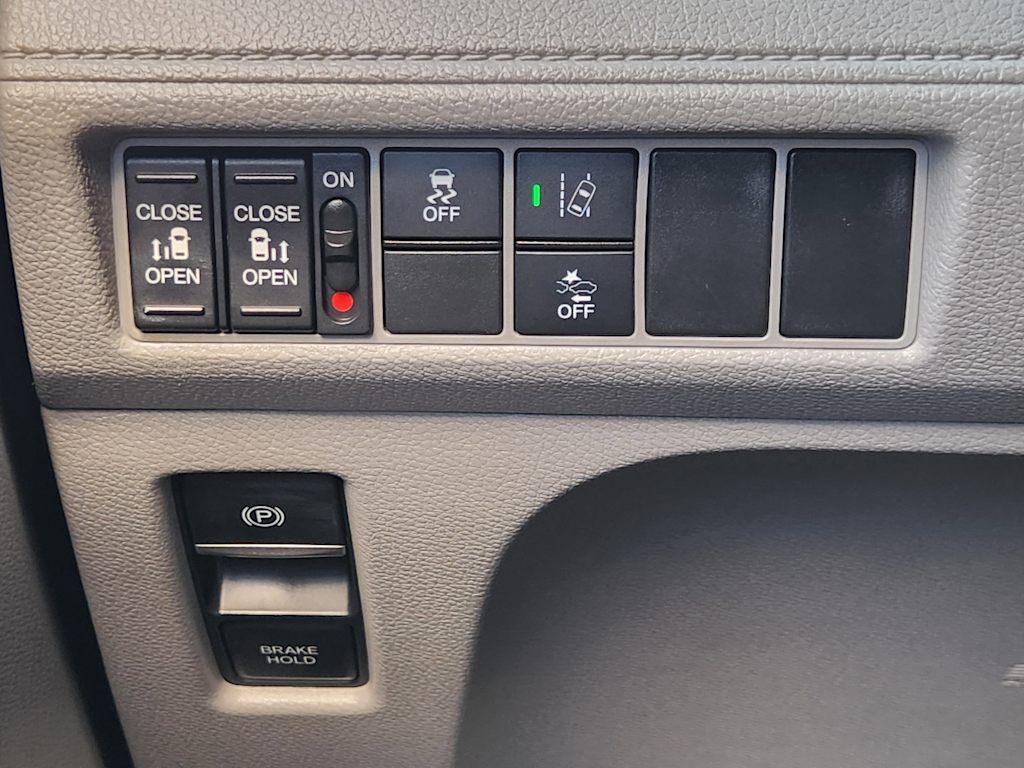Thumbnail: 2020 Honda Odyssey - 28