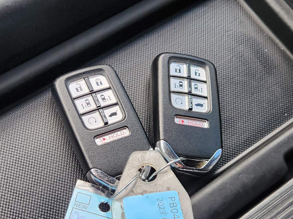 Thumbnail: 2023 Honda Odyssey - 19