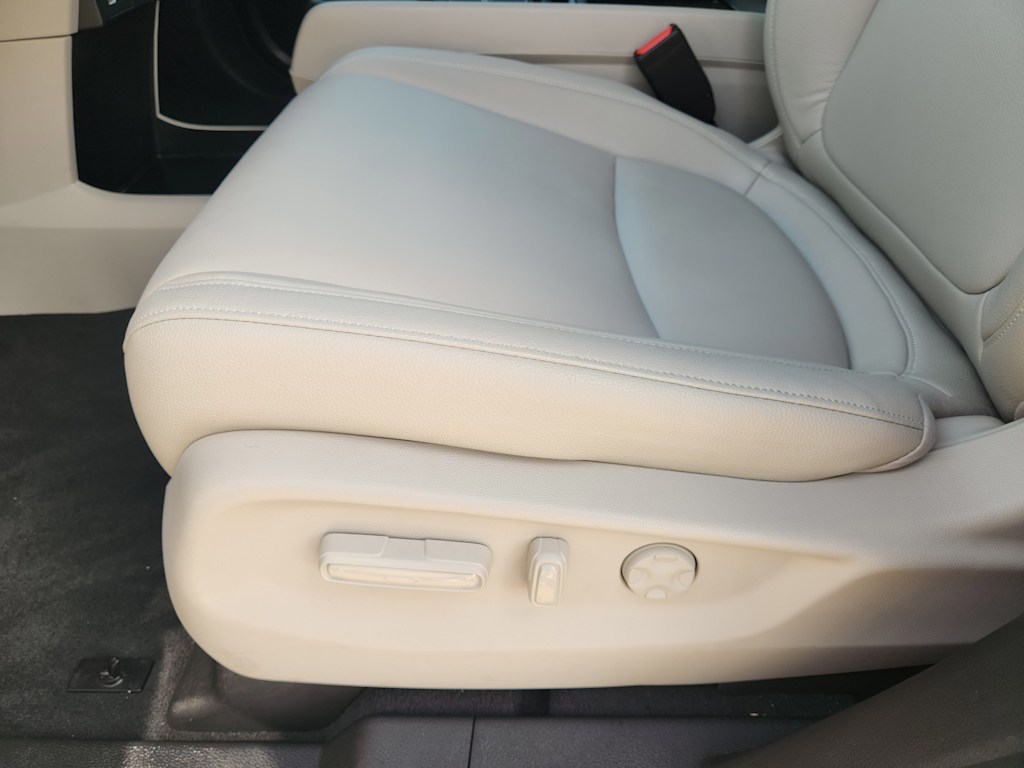 Thumbnail: 2026 Honda Odyssey - 30