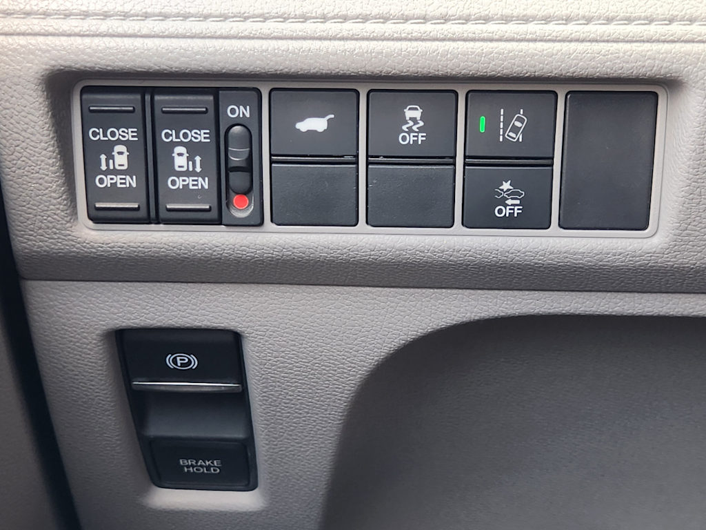 Thumbnail: 2019 Honda Odyssey - 28