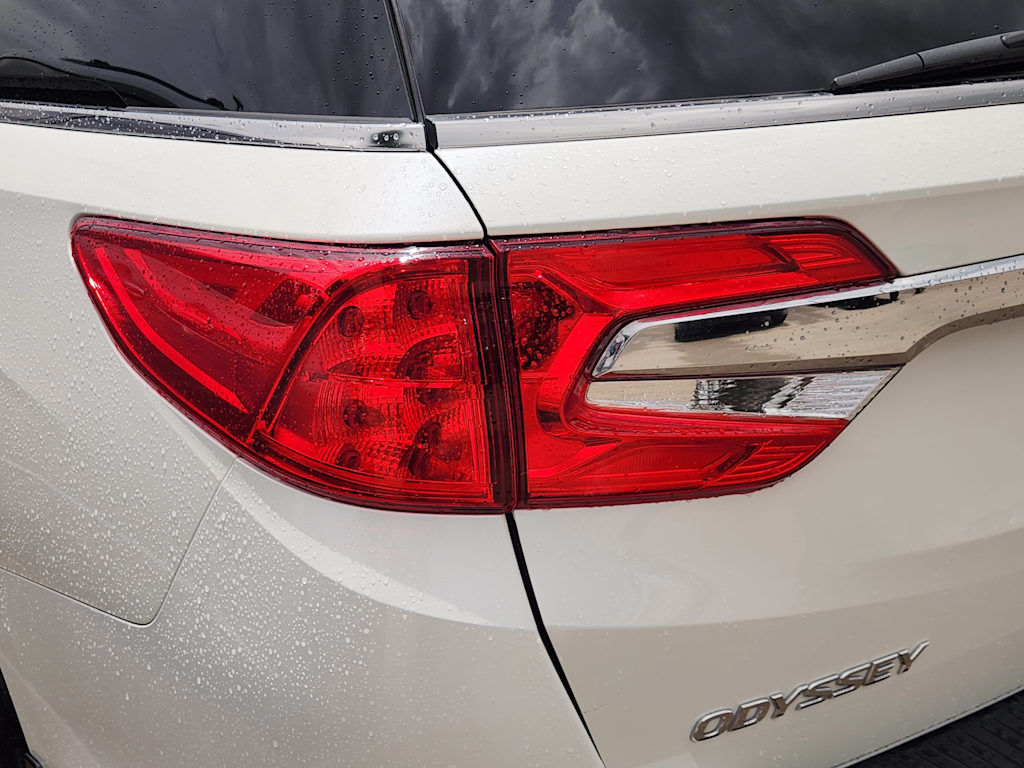 Thumbnail: 2018 Honda Odyssey - 12