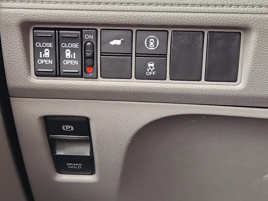 Thumbnail: 2021 Honda Odyssey - 27