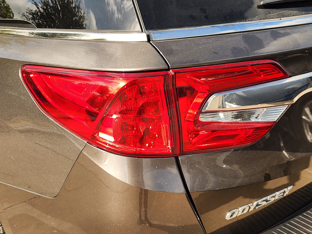 Thumbnail: 2018 Honda Odyssey - 12