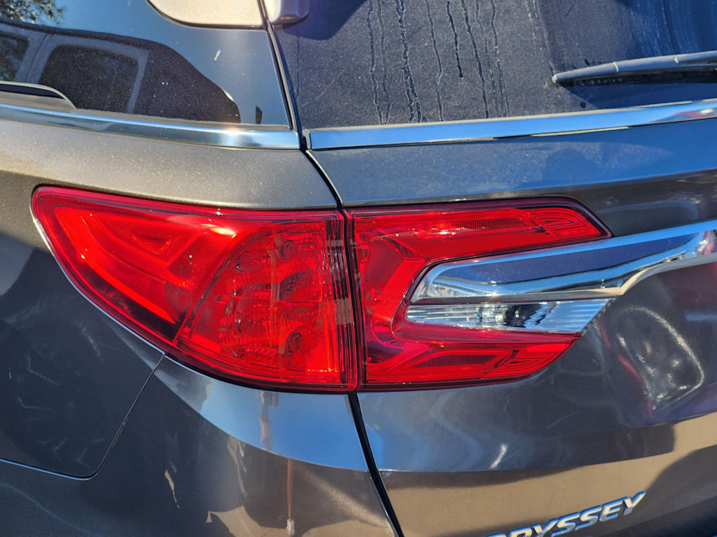 Thumbnail: 2018 Honda Odyssey - 12